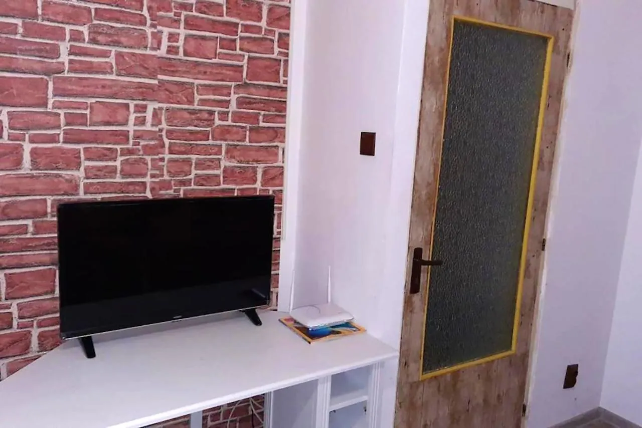 Apartment Lovely 1-Room Rental Unit, With Air Conditioning Bucharest